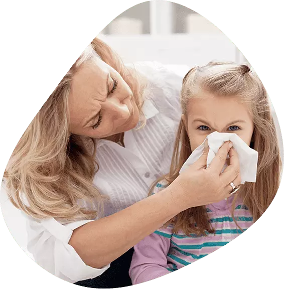 Дівчинка з хусткою