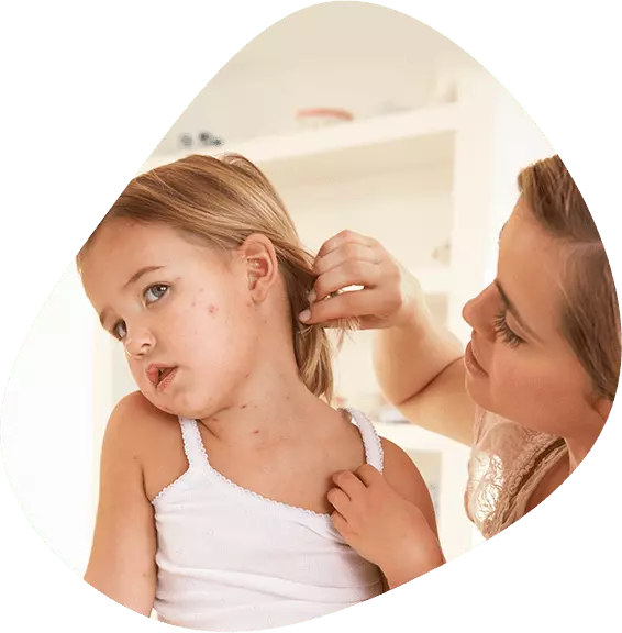 Дівчинка з хусткою